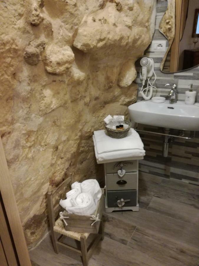 マテーラ Sassi Sotto Le Stelleヴィラ エクステリア 写真